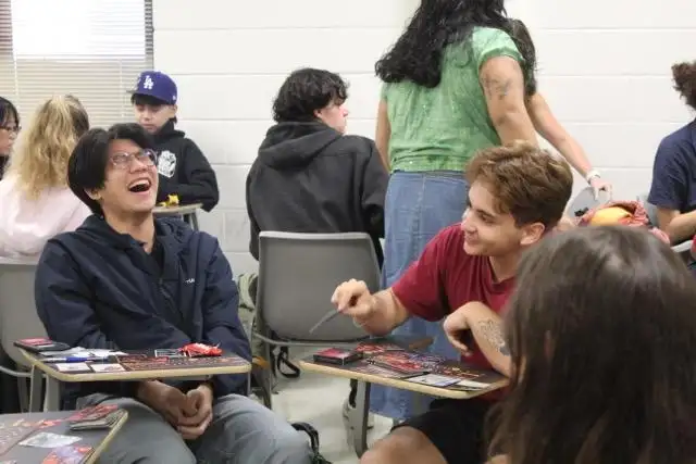 Studenten lachen tijdens een potje ImmunoWars